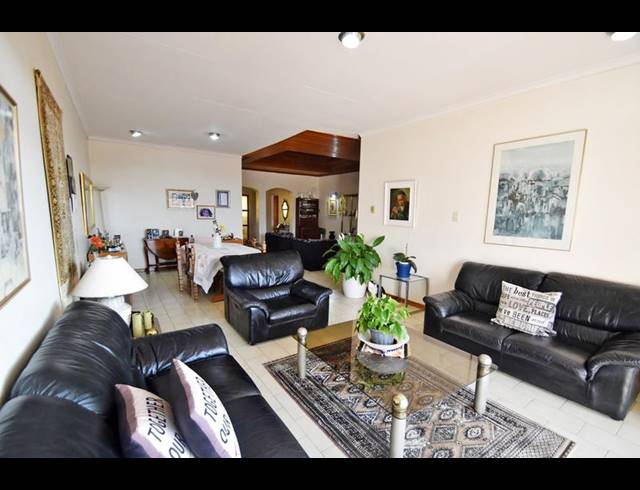 3 BEDROOM APARTMENT FOR SALE IN LINKSFIELD